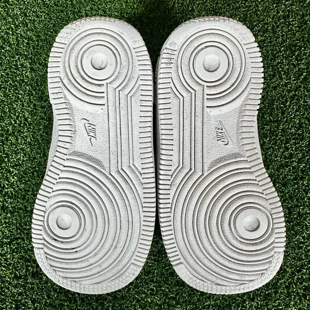 Toddler's Nike Force 1 LV8 White/Black-Dark Sulfur‎ - Size 8C (DM4254 100)